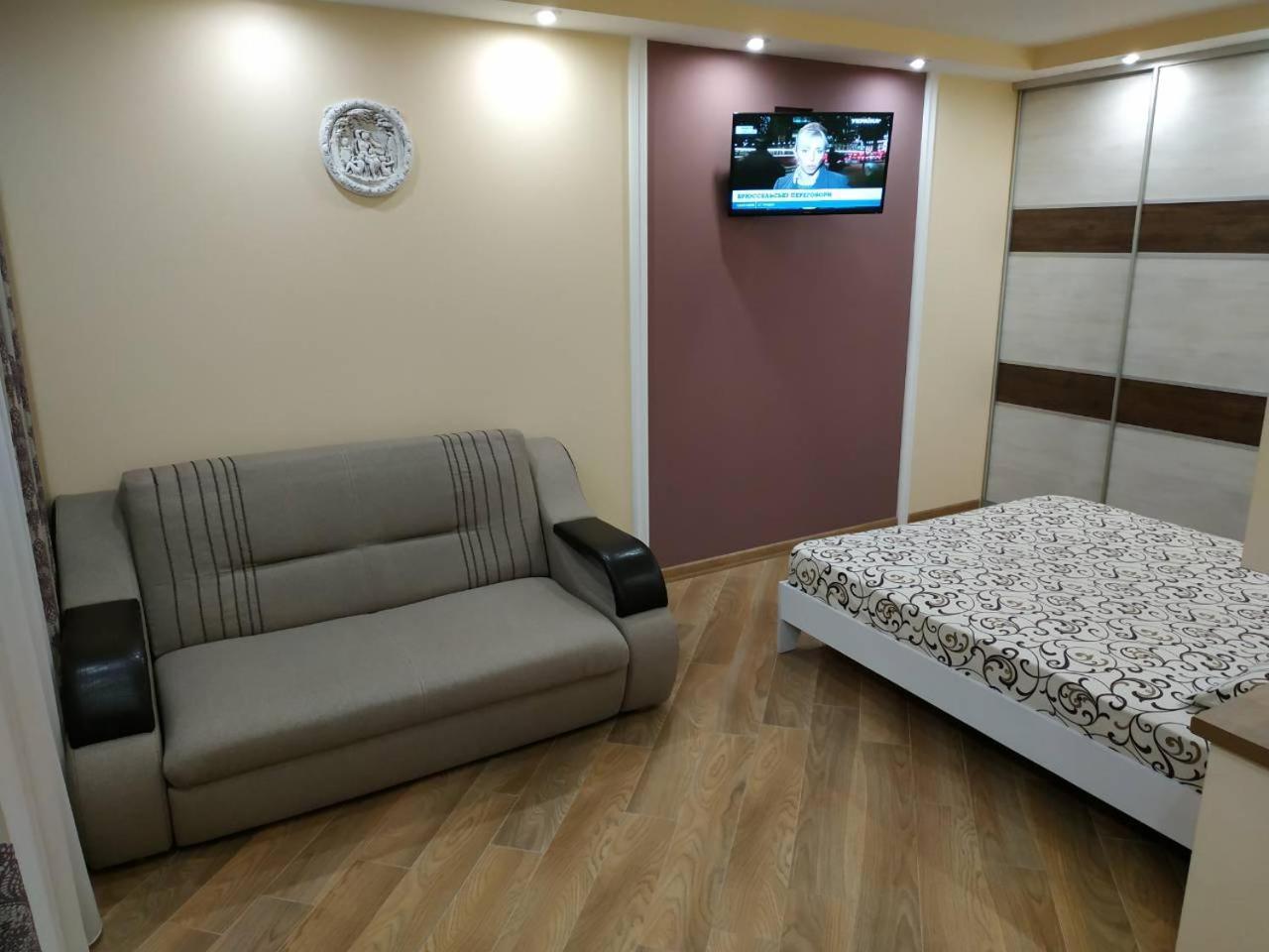 Apartments In The Center Maidan Ρίβνε Εξωτερικό φωτογραφία